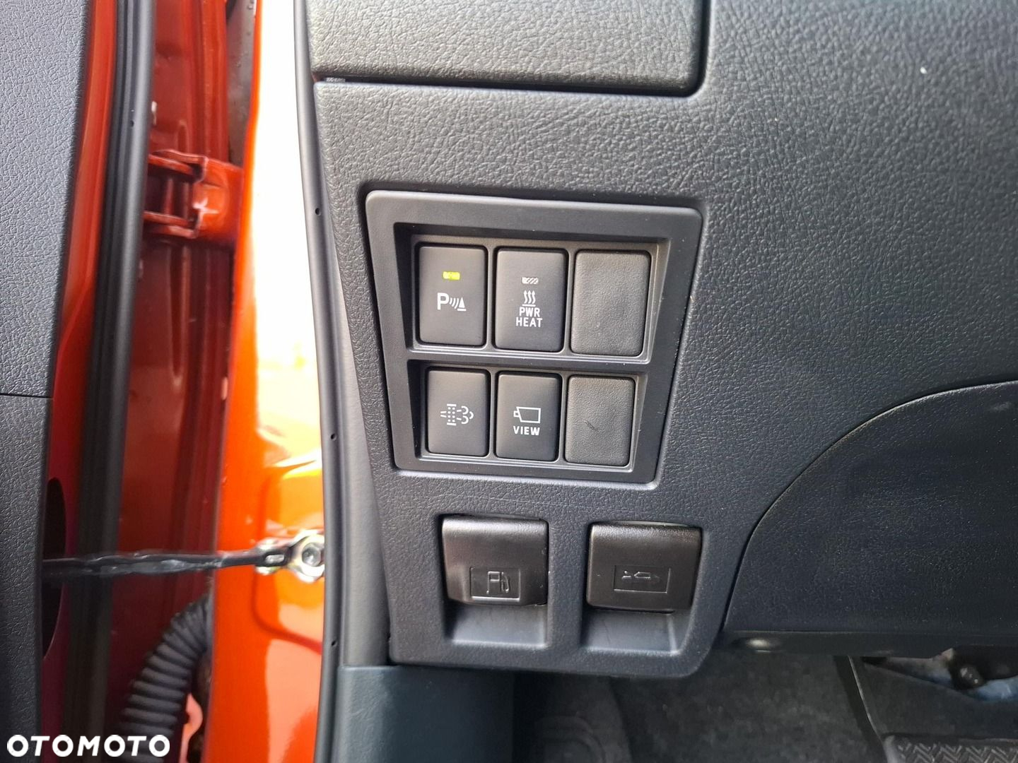 Toyota Hilux 2.8 D-4D Double Cab Invincible Sport 4x4 - 17