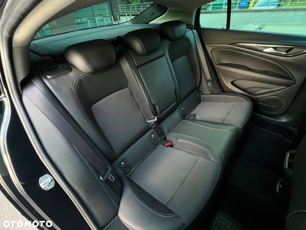 Opel Insignia 2.0 T Business Elegance S&S - 18