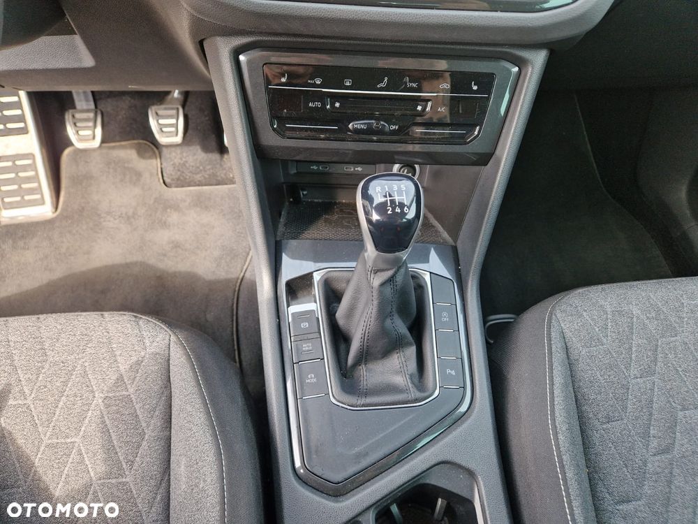 Volkswagen Tiguan 1.5 TSI EVO Life - 10