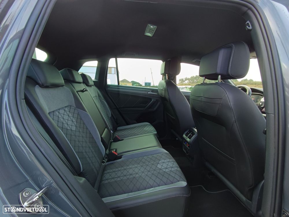 VW Tiguan 1.4 TSI eHybrid R-Line DSG - 28