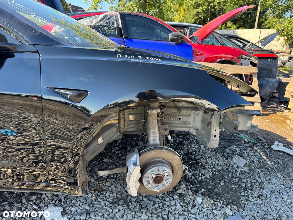 BŁOTNIK PRAWY PRZÓD TESLA 3 KOLOR PBSB - 1