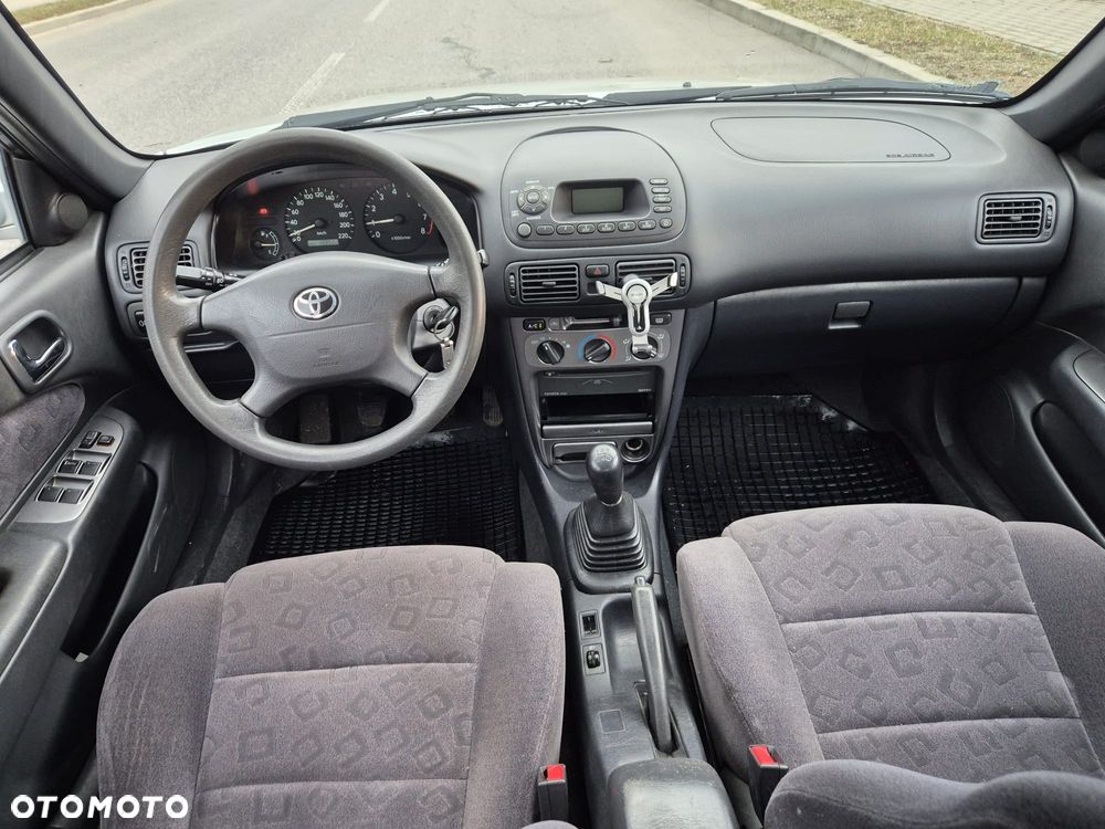 Toyota Corolla 1.6 Linea Sol - 5