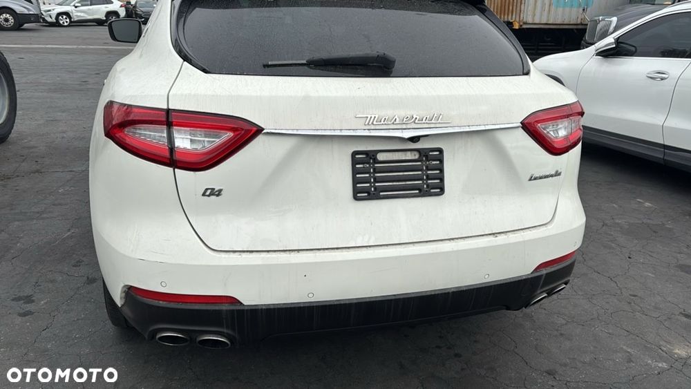 Maserati Levante S - 29
