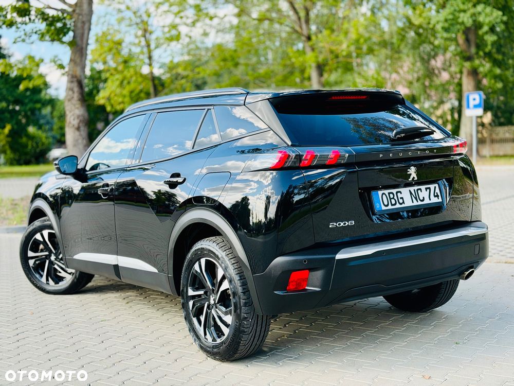 Peugeot 2008 BlueHDi 130 EAT8 Allure Pack - 28