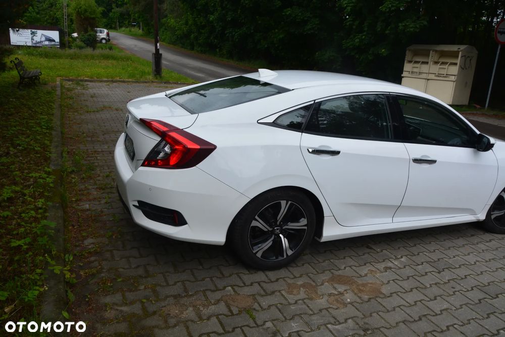 Honda Civic 1.5 T Elegance - 9