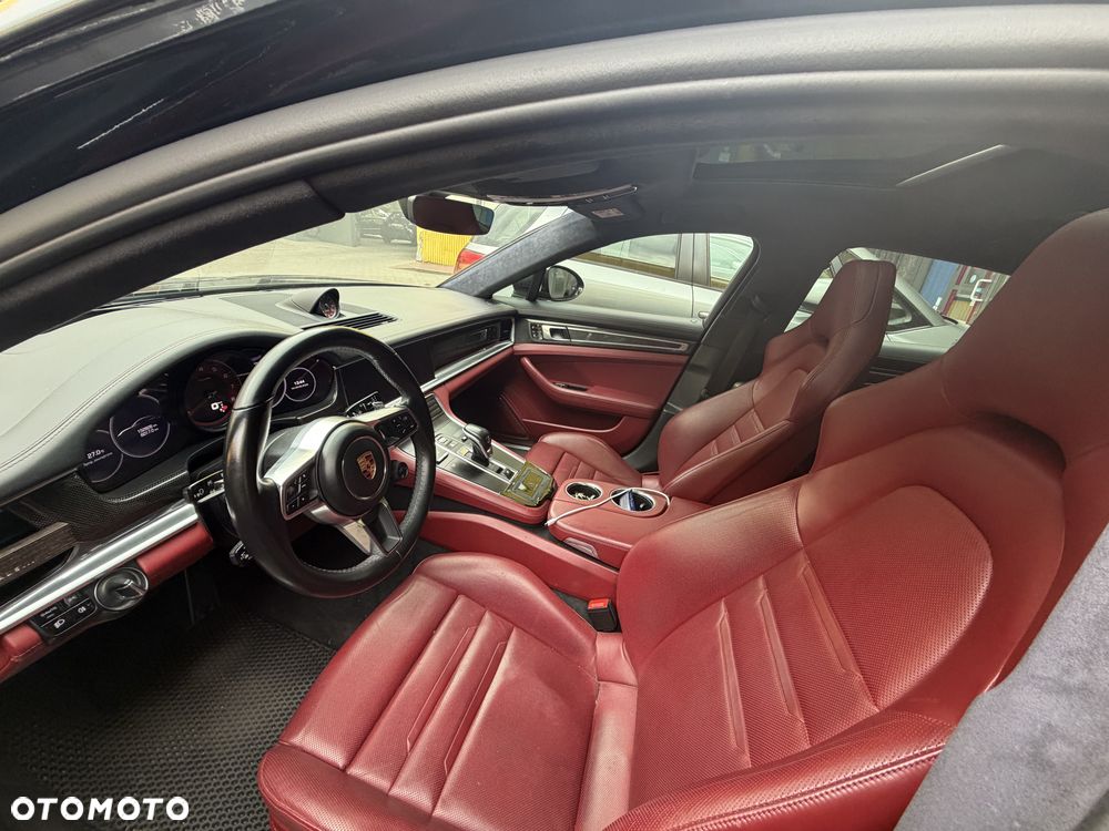 Porsche Panamera 4S - 4