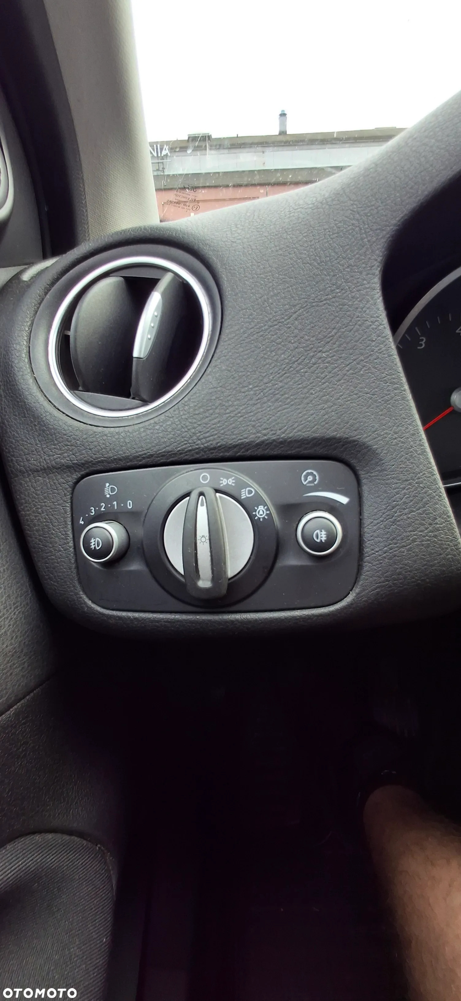 Ford Mondeo - 28