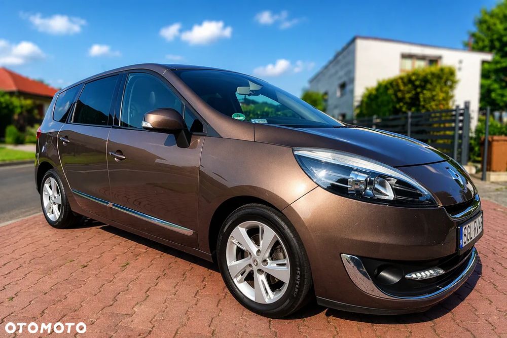 Renault Grand Scenic - 1