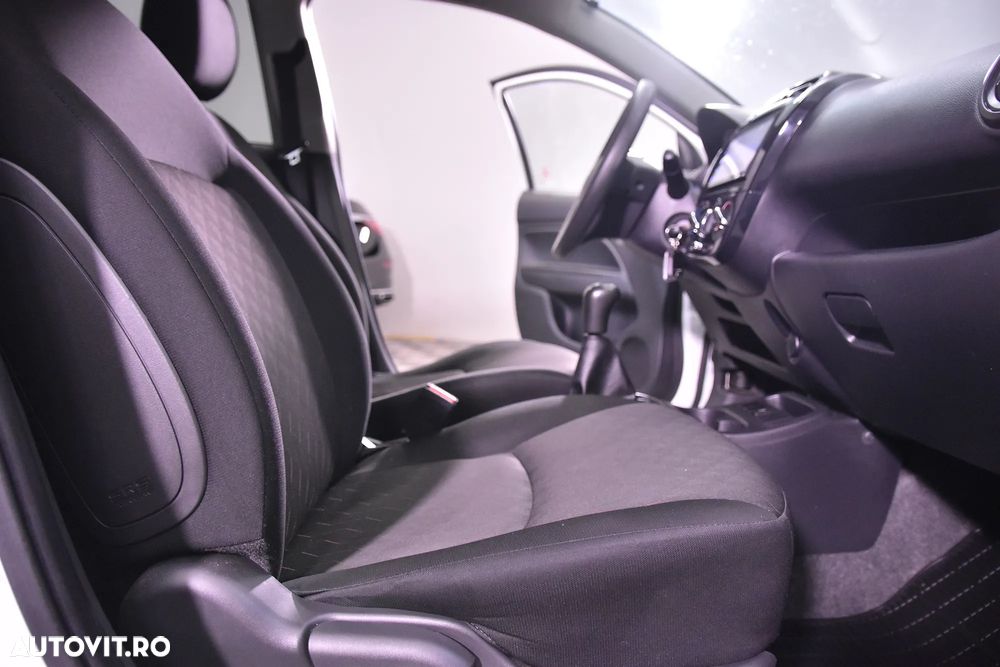 Mitsubishi Space Star - 11