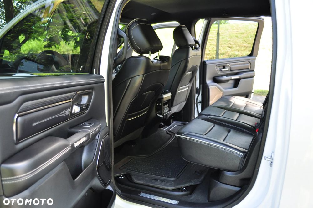 RAM 1500 5.7 Crew Cab Limited - 11
