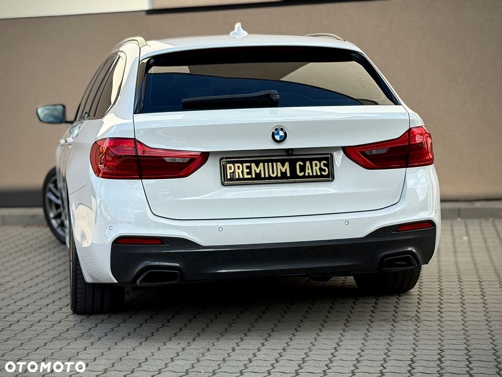 BMW Seria 5 520d xDrive Touring M Sport Edition - 12