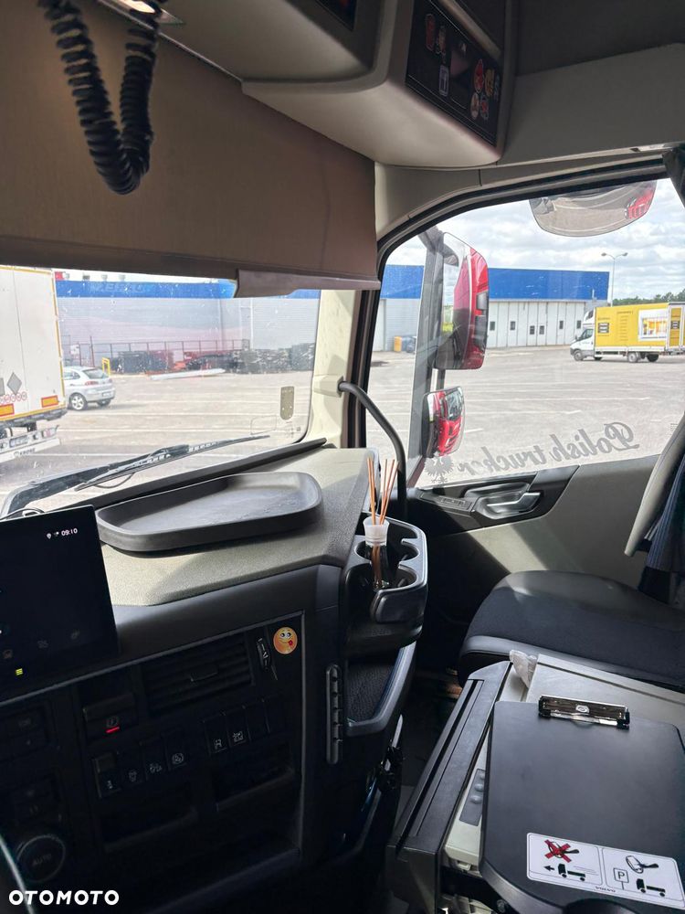 Volvo FH460 - 5