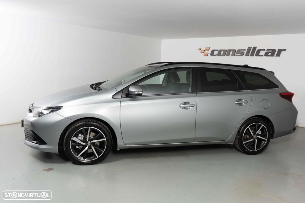Toyota Auris Touring Sports 1.8 HSD Comfort +P.Sport+Navi - 6