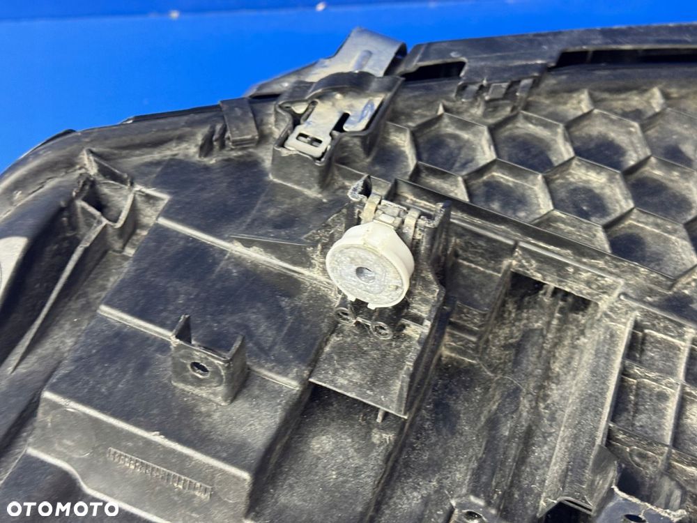 PRAWY LASER BMW X5 G05 X5 G06 EUROPA ORYGINAŁ BDB - 13