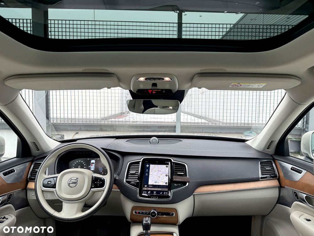 Volvo XC 90 D5 SCR AWD Inscription - 24