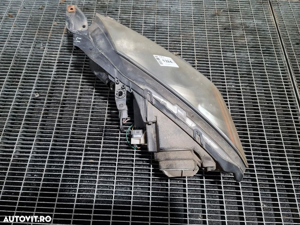 Far Dreapta Mazda CX - 7 2006 - 2012 SUV 4 Usi (1324) Xenon - 3