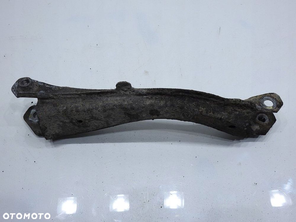 WAHACZ LEWY TYŁ VOLVO V70 II - 5