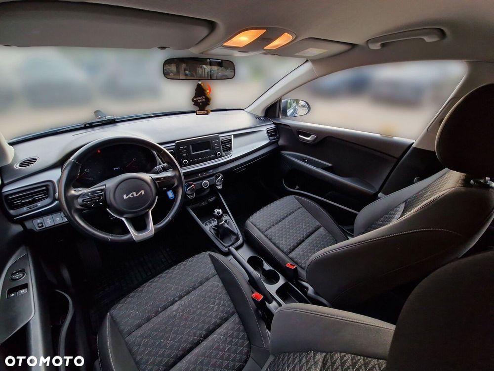 Kia Rio 1.2 M - 10