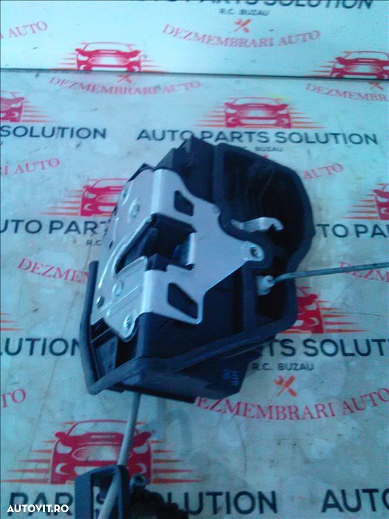 broasca usa dreapta spate bmw f30 - 1