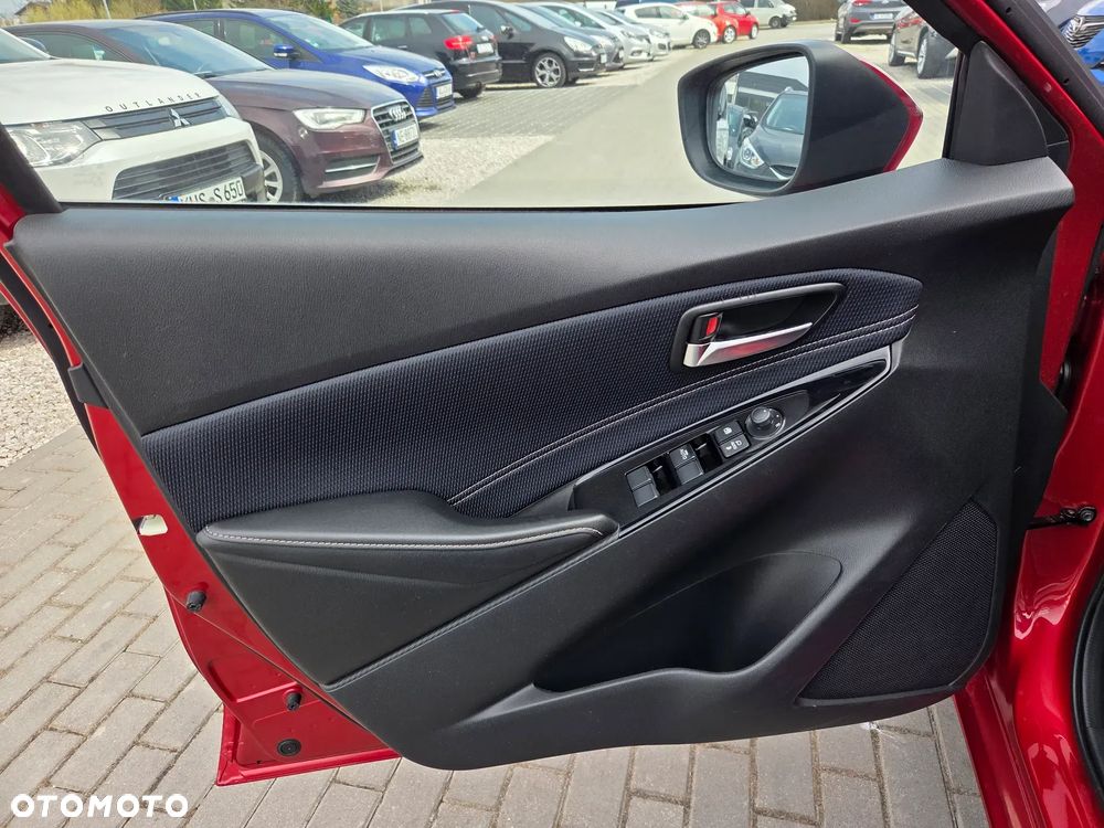 Mazda 2 SKYACTIV-G 90 Homura - 37