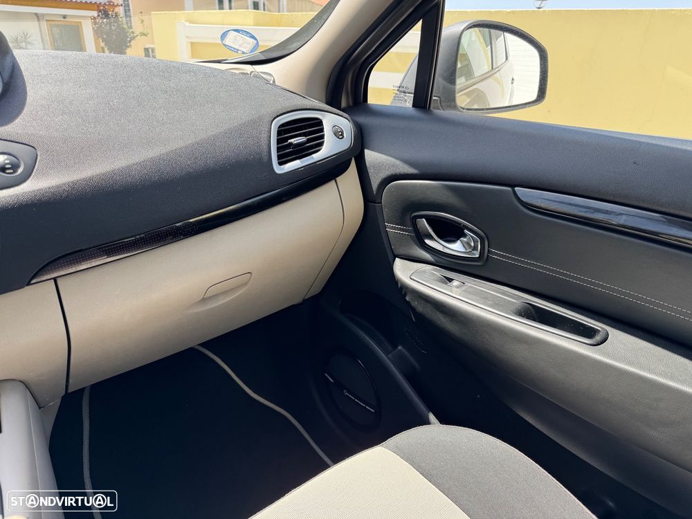 Renault Grand Scénic Energy dCi 110 S&S Bose Edition - 8
