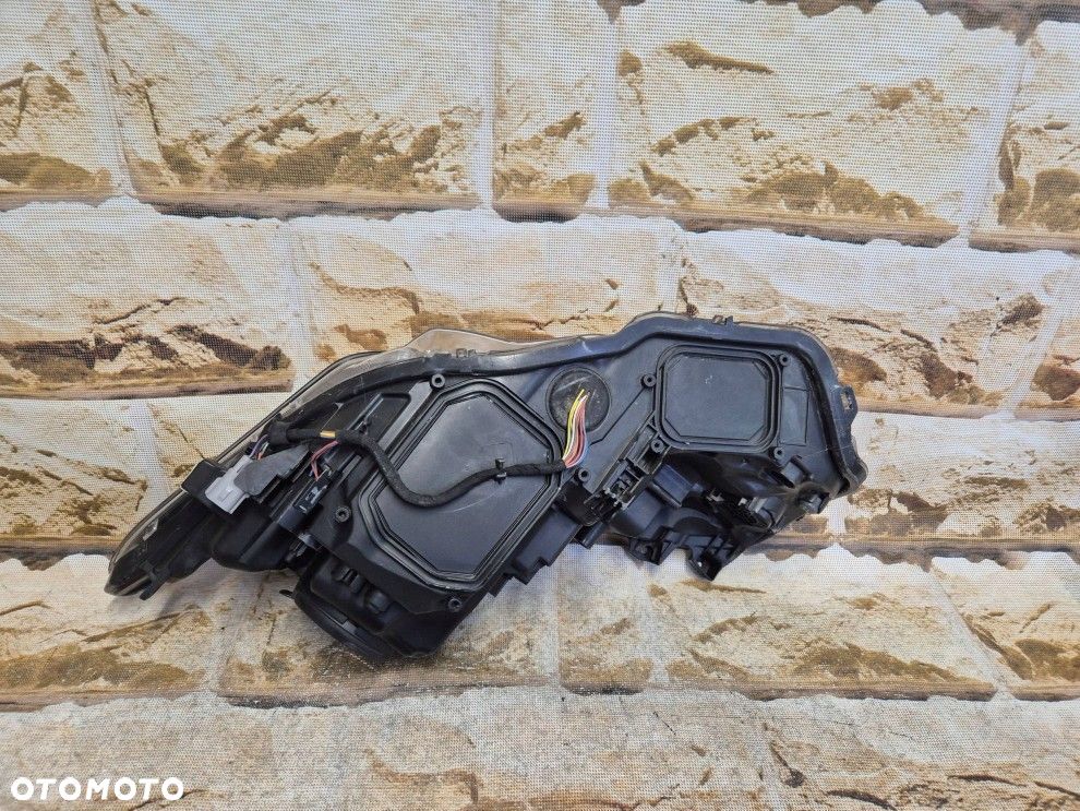 Reflektor strona prawa Toyota Auris II E180 full led lift - 7