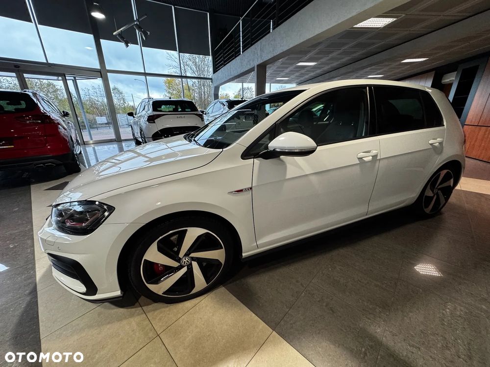 Volkswagen Golf GTI TCR 2.0 TSI OPF DSG - 3