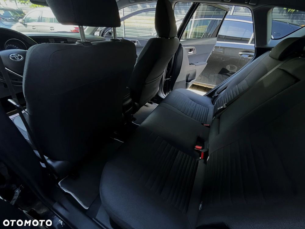 Toyota Auris Hybrid 135 Prestige - 37