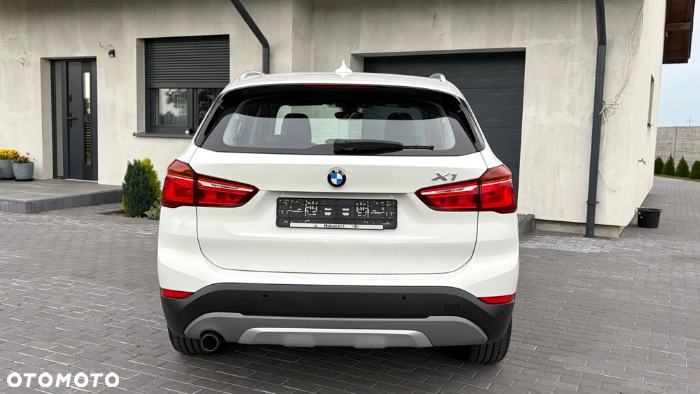 BMW X1 sDrive18i - 6
