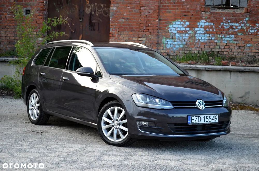 Volkswagen Golf 2.0 TDI BlueMotion Technology DSG Lounge - 1