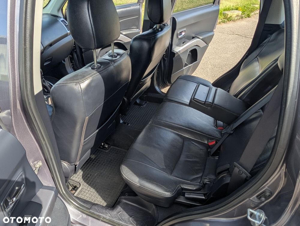 Mitsubishi Outlander - 7