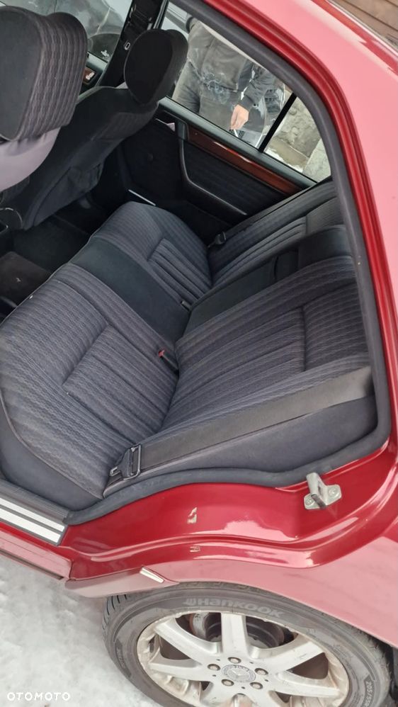 Mercedes-Benz W124 (1984-1993) - 12