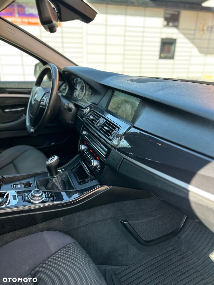 BMW Seria 5 520d - 18