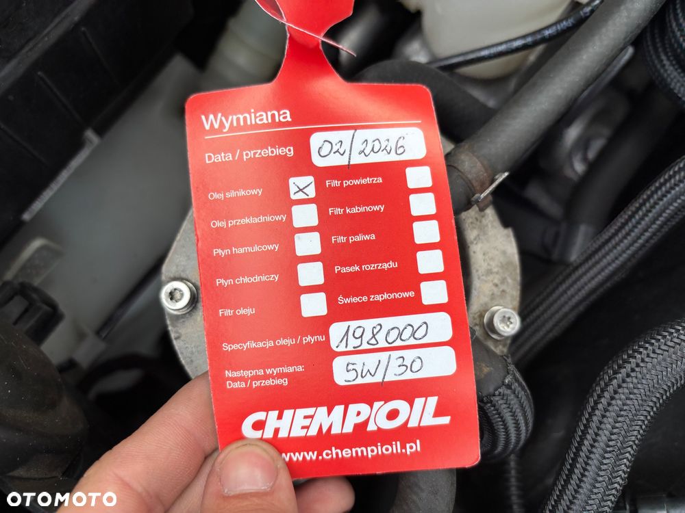 Volkswagen Touran - 20