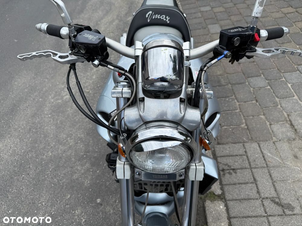 Yamaha V-MAX - 26