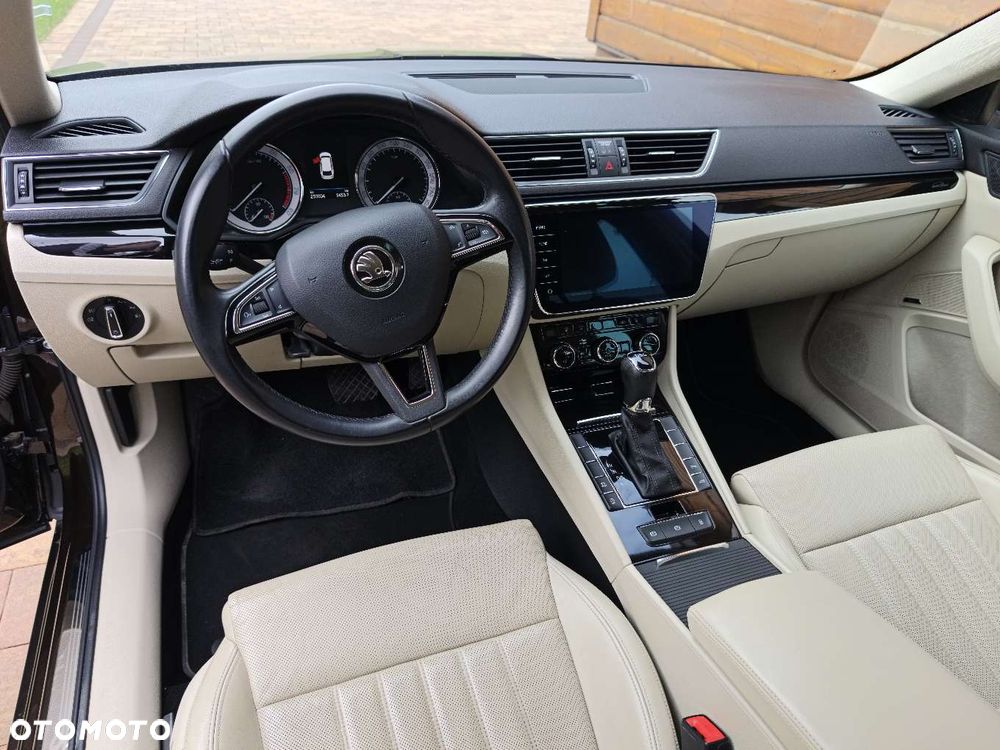 Skoda Superb 1.8 TSI L&K DSG - 11