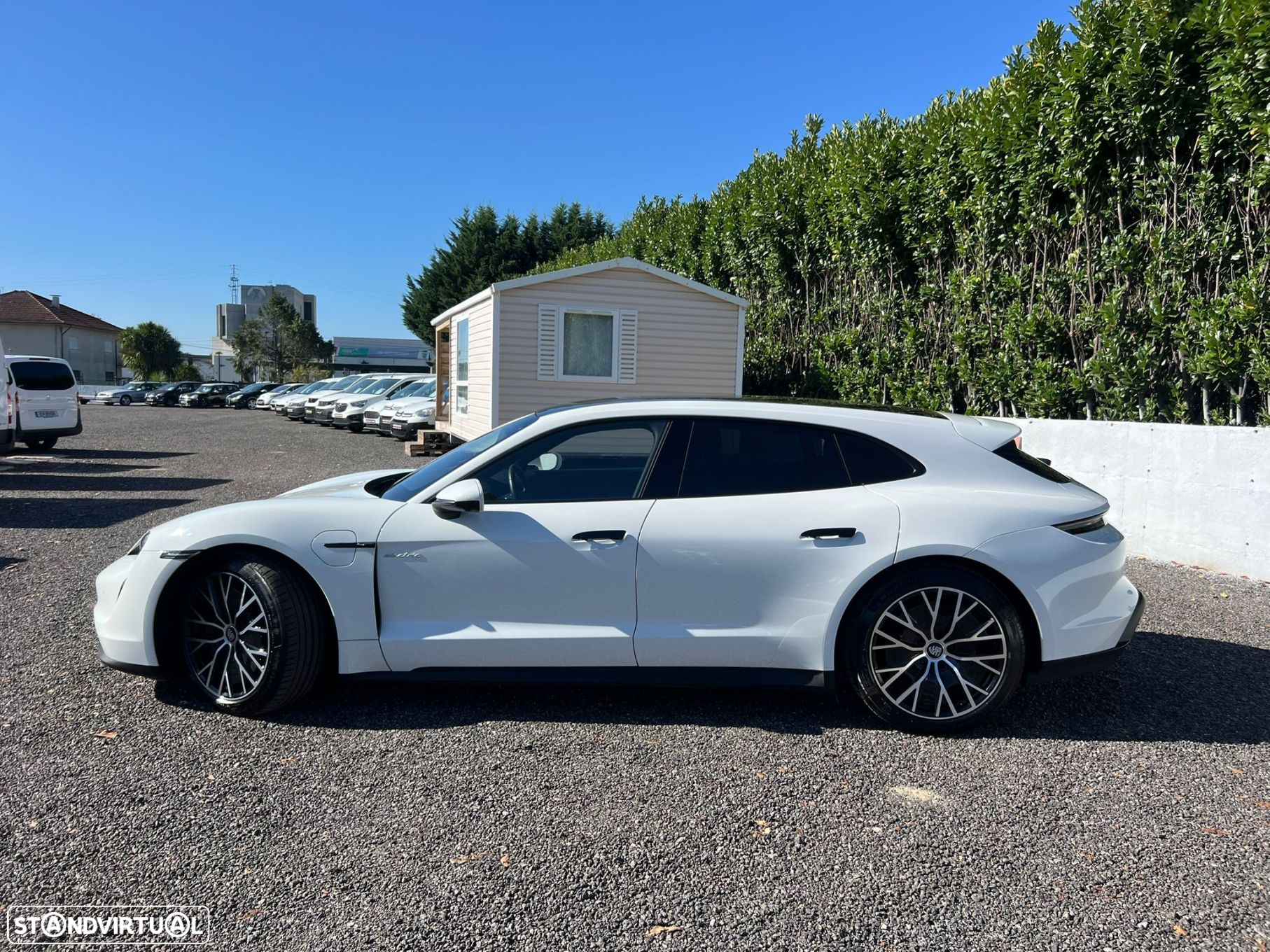 Porsche Taycan Sport Turismo - 10