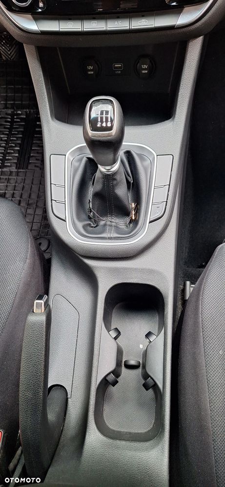 Hyundai i30 1.4 Classic + - 11