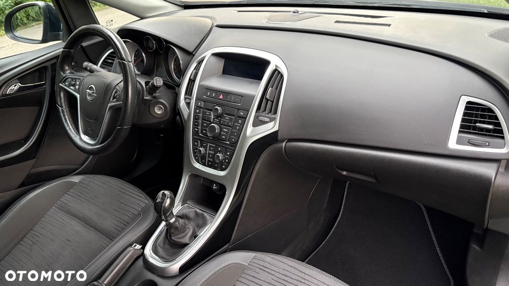 Opel Astra 1.6 Exklusiv - 25