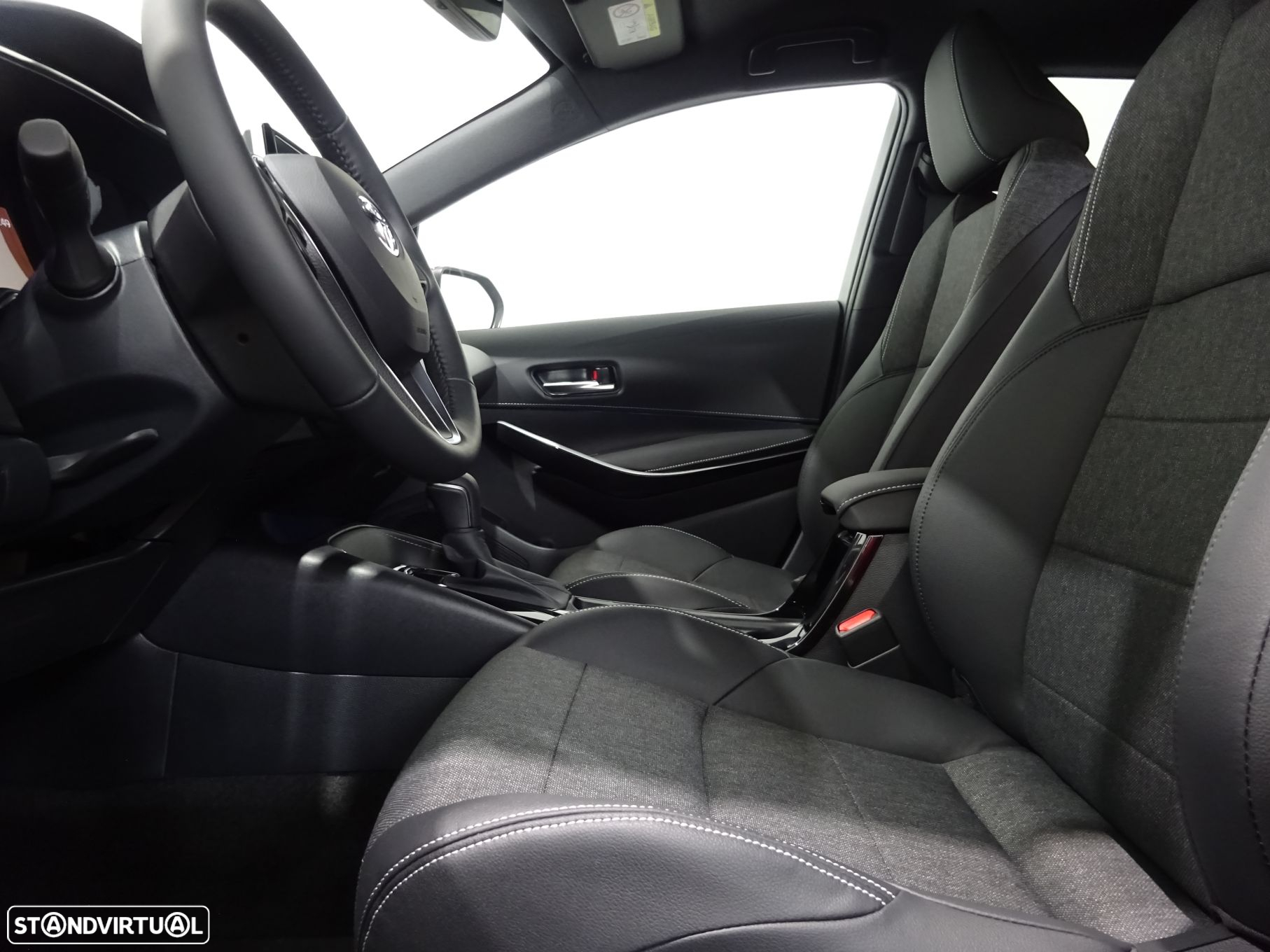 Toyota Corolla 1.8 Hybrid Comfort+P.Sport - 13