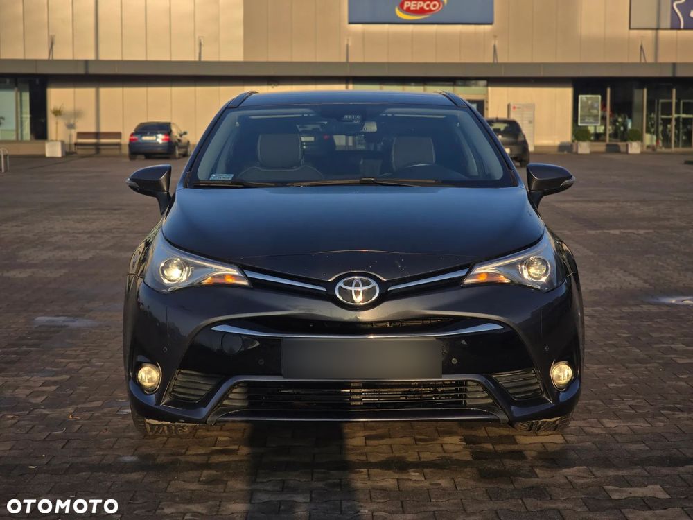 Toyota Avensis 1.8 Premium - 7