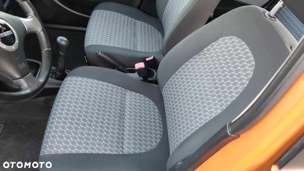 Daihatsu Trevis 1.0 Limited - 7