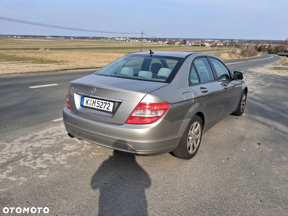 Mercedes-Benz Klasa C 220 CDI DPF Automatik Avantgarde - 6