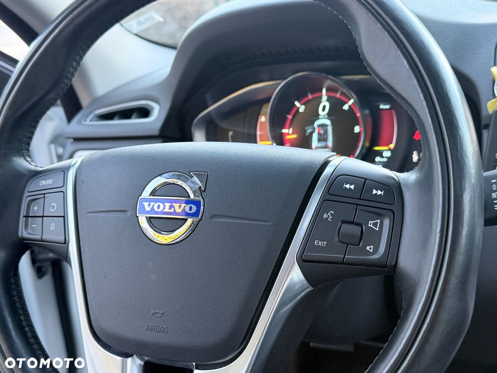 Volvo V70 D2 Momentum - 7