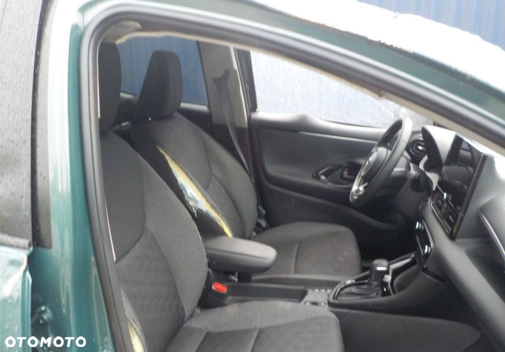 Toyota Yaris - 15