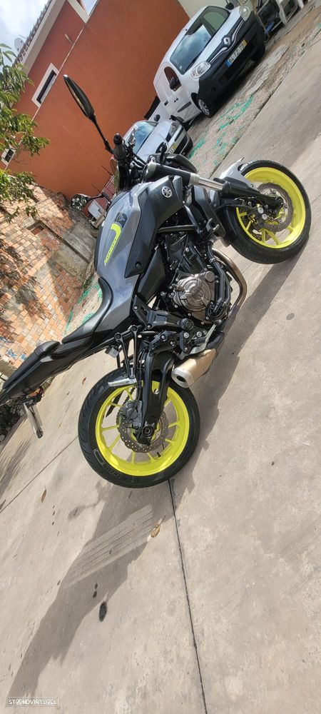Yamaha MT-07 - 4