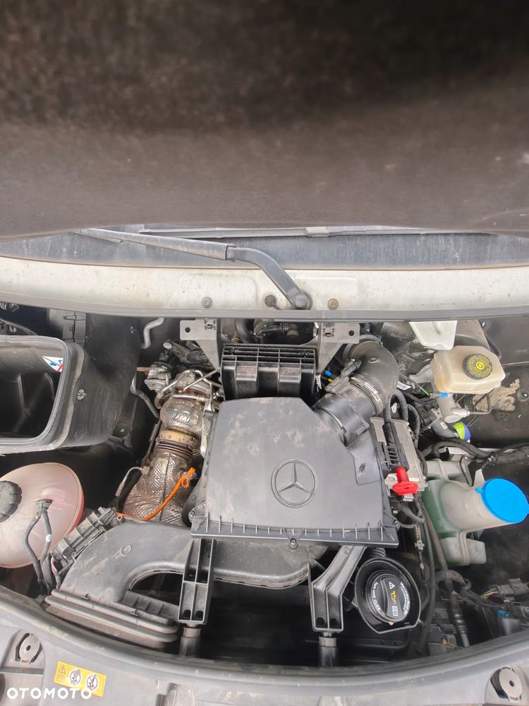 Mercedes-Benz Sprinter - 9