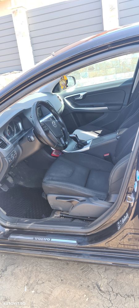 Volvo V60 D2 Basic - 8