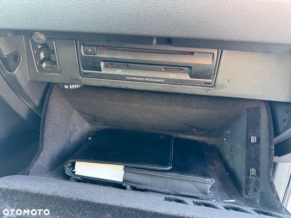 Volkswagen Passat Variant 1.6 TDI SCR DSG Comfortline - 20