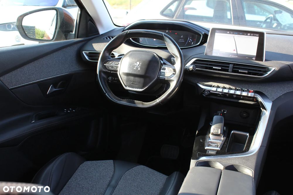 Peugeot 3008 1.6 THP Allure S&S EAT6 - 22